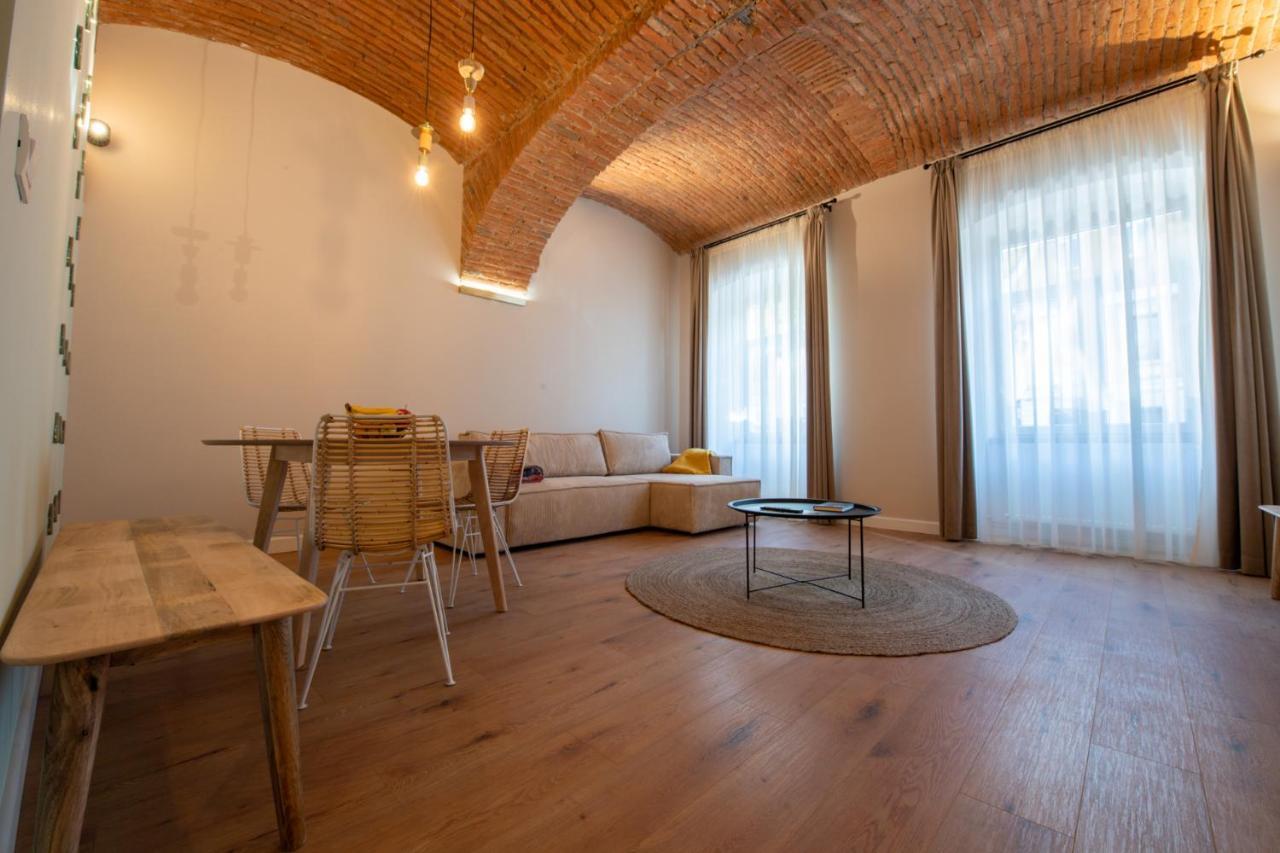 Apollo Brasovul Istoric Appartement Buitenkant foto